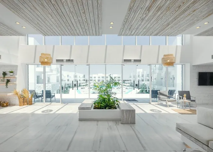 Tanoak Resort